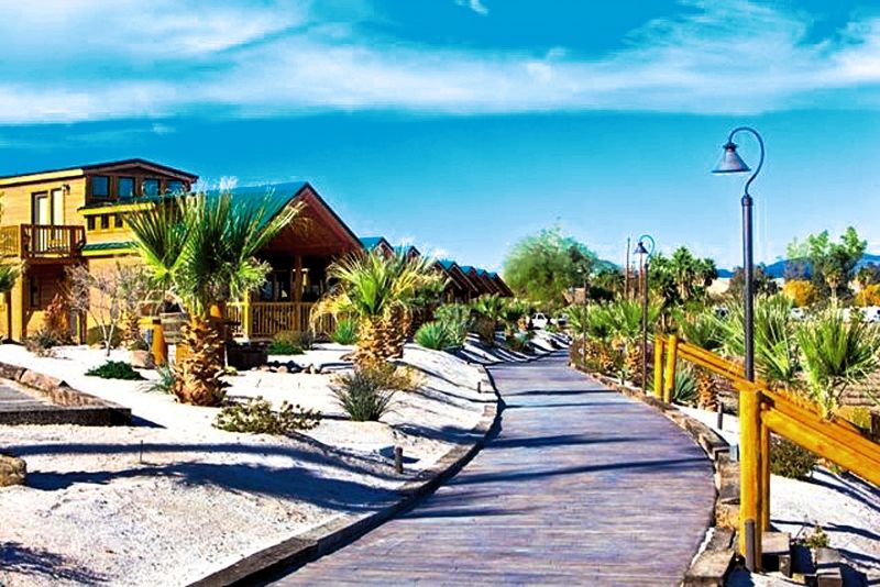 Pirate Cove Resort & Marina Needles Esterno foto