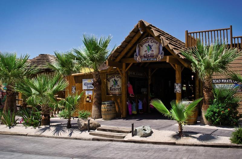 Pirate Cove Resort & Marina Needles Esterno foto