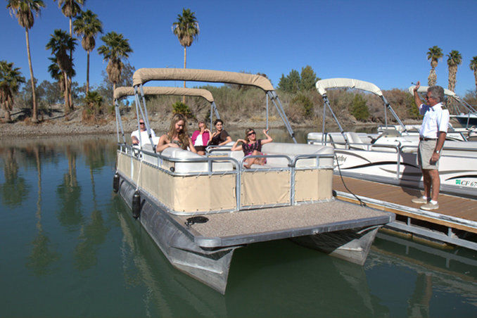 Pirate Cove Resort & Marina Needles Esterno foto