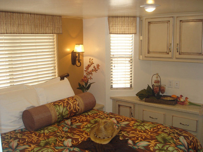 Pirate Cove Resort & Marina Needles Esterno foto